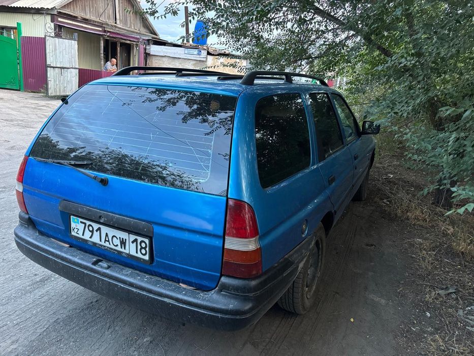 Продам Форд Эскорт