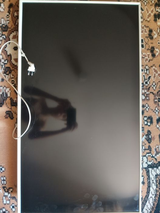 Samsung 32″ телевизор + пульт
