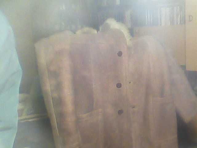 Продава мъжки кожух!