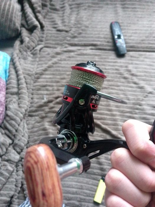 Продаю спиннинг тест 10-30 строй быстрый