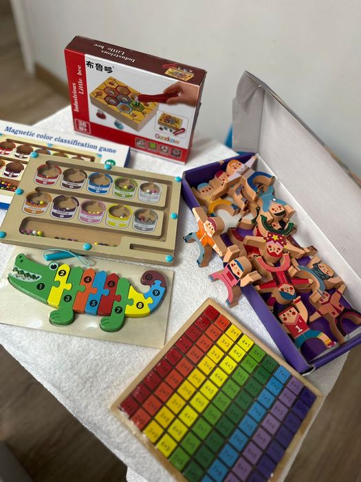 Детские развивающие игрушки