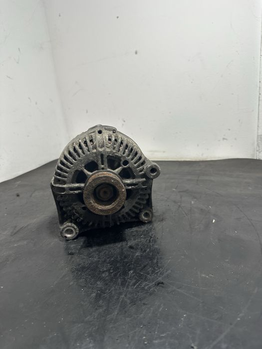Alternator BMW Seria E60 E61  530d 525d 535d 2.5 diesel 3.0 diesel