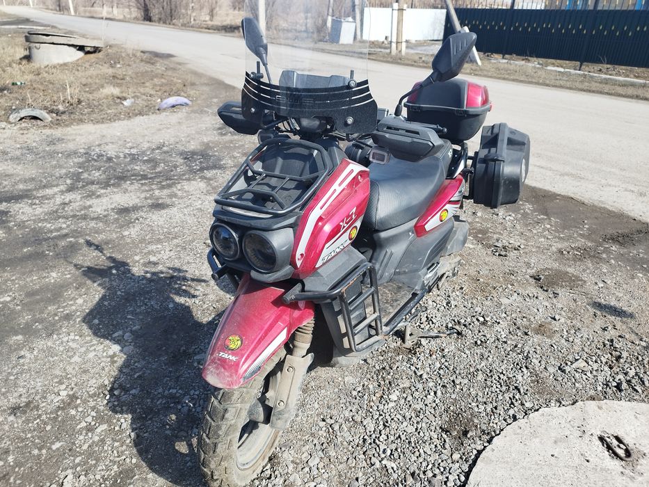 Продам скутер марка танк