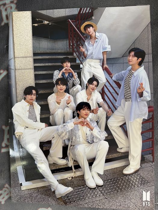 BTS постеры пишите