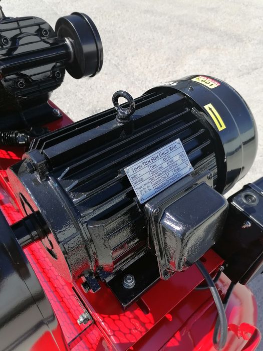 300 литра Професионален компресор за въздух