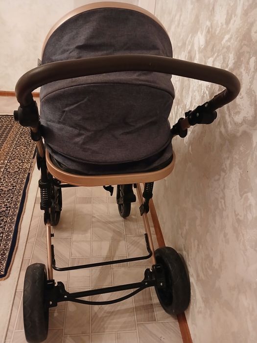 Коляска  Teknum сатылады, жақсы жағдайда.