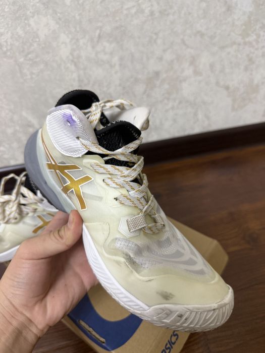 Asia's metirise золото