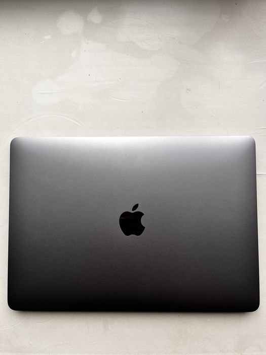 Macbook air 13 8/256GB 2020