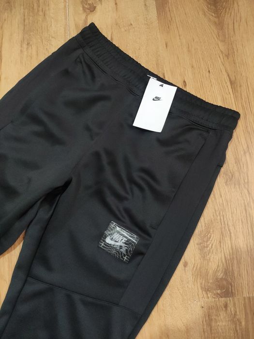 Pantaloni Nike Air Max mărimea S