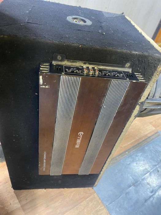 Продам Саббуфер с усилитеем