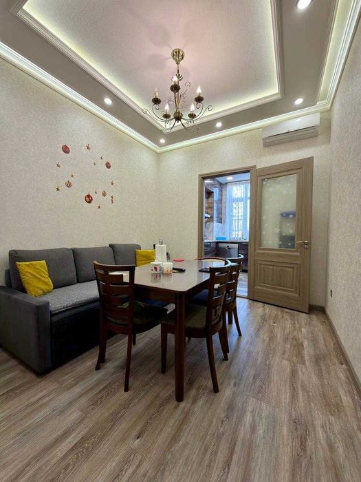 3 комнатная квартира в ЖК Дархан . Мирзо Улугбекский район