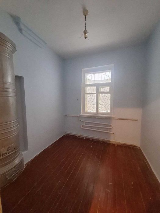 Продается Дом состоит из 5 комнат, веранды.Рядом с горгазом.