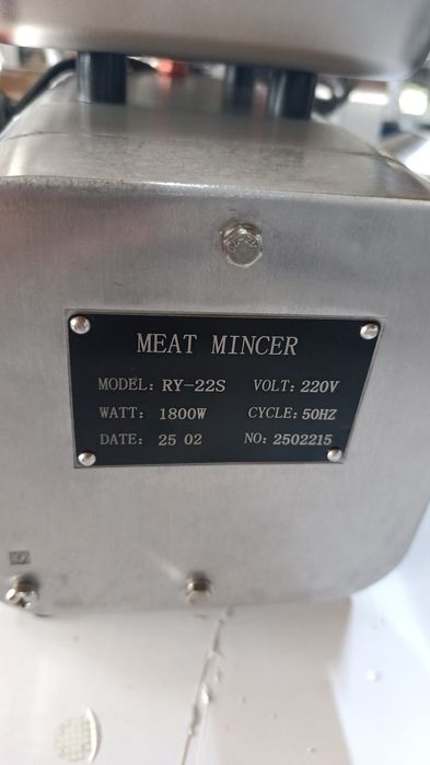Мясорубка RY 12S.  RY 22S. RY 32S