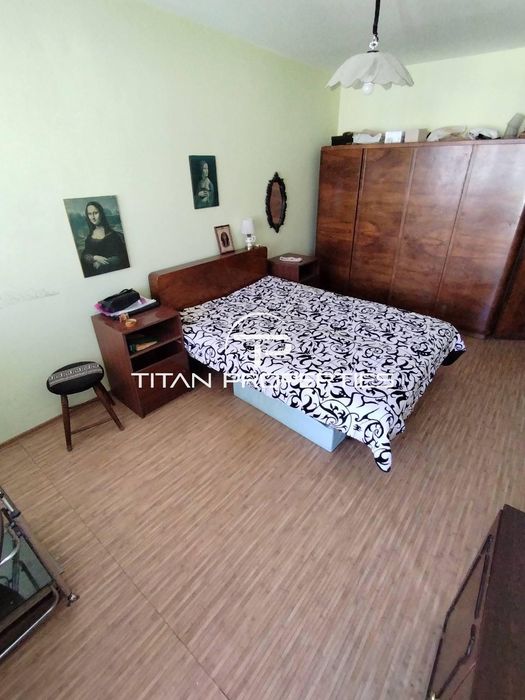 Продава се Тристаен апартамент в Бургас, Лазур - 103 кв.м за 2088 €/кв.м - Снимка #3