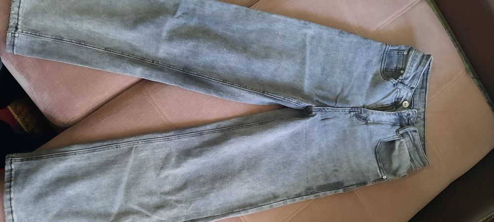 Джинсы для девочки-подростка