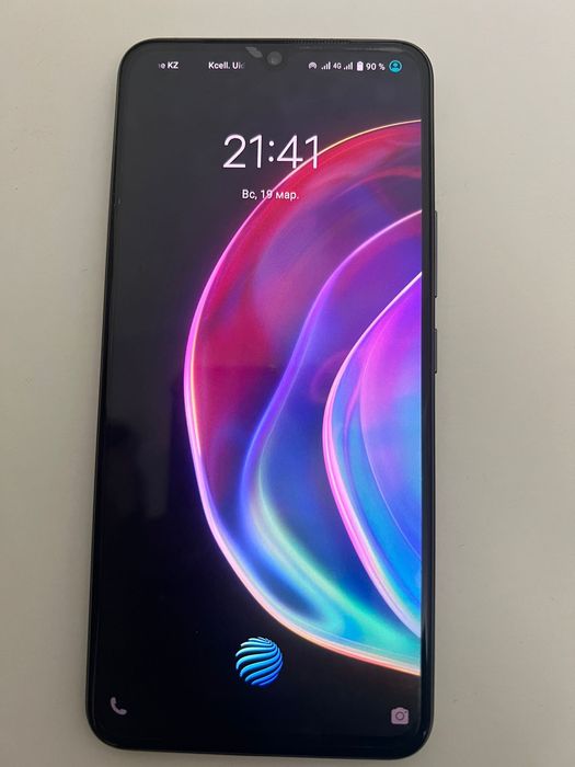 Продам смартфон Vivo v21 128 GB