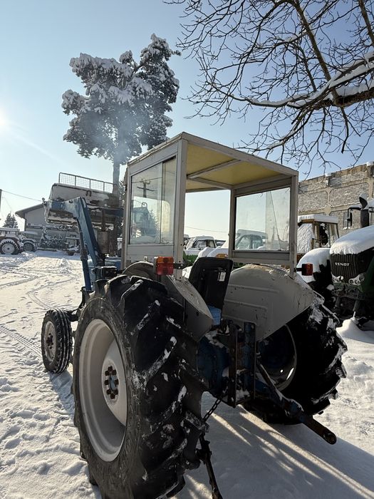 Se vinde Ford 3000 (ih,fiat)