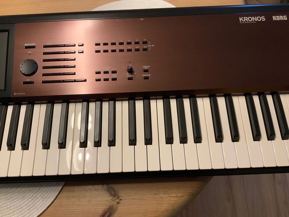 KORG KRONOS 2 LS 88 ca noua!!
