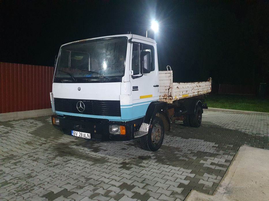 Miniexcavator Macao 2,6t/ Mercedes - Benz  7,5t basculabil