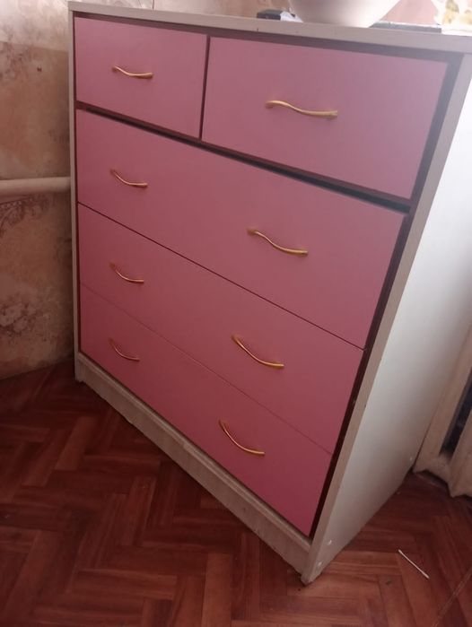 Продам Комод и Шкаф