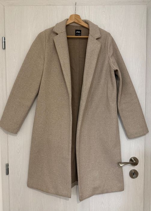 Zara Женско Палто
