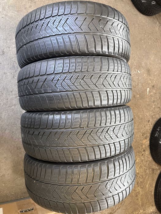 4x Anvelope iarna 225/45 R18 runflat - Pirelli Sotto Zero 3 Winter RSC