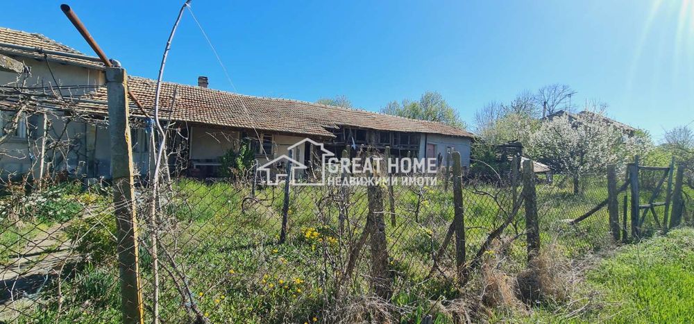 Къща в Търговище, област-с.Острец площ 140 цена 28 121 евро