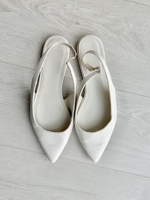 Balerini Asos Design albi