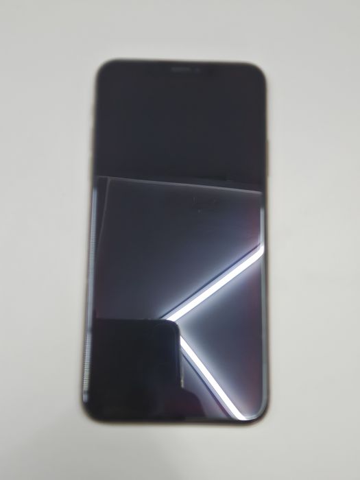 iPhone 11 Pro Max 64GB златист