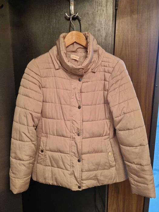 Geaca noua dama bej de fas Camaïeu cu gluga detasabila (Orsay,Zara)