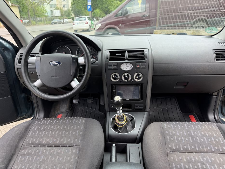 Ford Mondeo 2002 recet adus. Unic proprietar. 1.8 benzina. Accept variante
