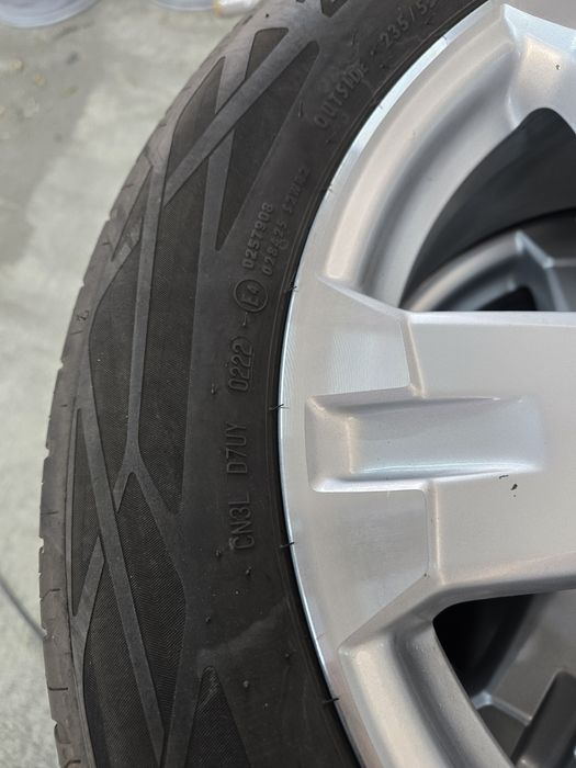 4 Броя 235/55/18 Continental 5,8mm 22dot