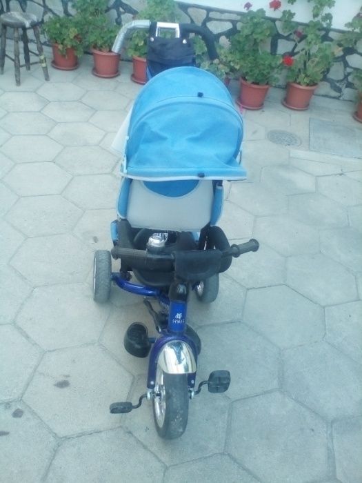Продавам детска триколка
