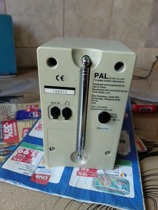 Vind radio Tivoli  pal by Henry Kloss