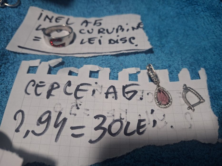 Vând. Ceas ,brățară,  verigheta, lanțuri, broșe,inel ,cerceii