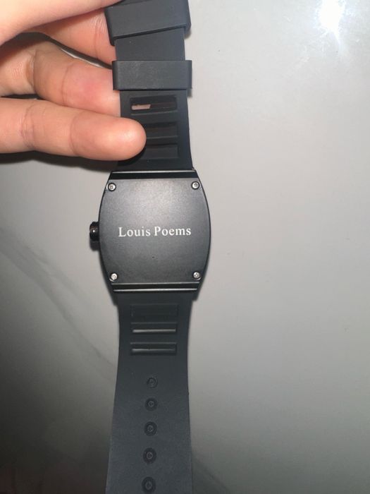 Оригинальные часы (черные, удобные)