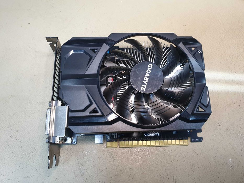 Placă video AMD R7 360 2GB DDR5 128-bit Gigabyte, consum mic