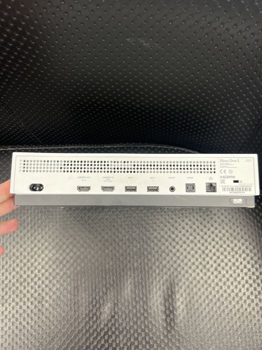 XBox One S 1TB + Kinect Camera Full accesorii Garantie