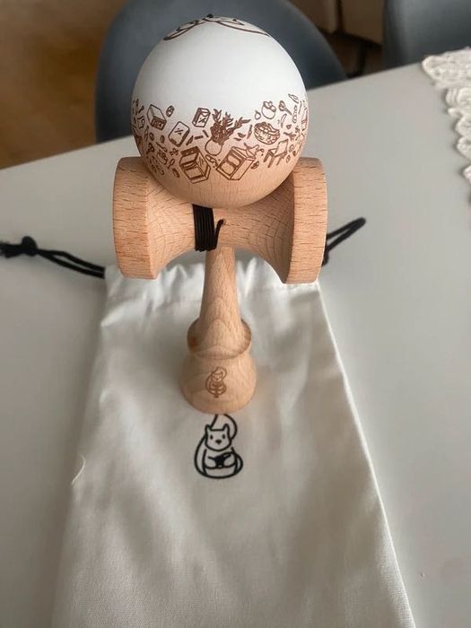 Kendama Miguel Kitchen complete set-up beech