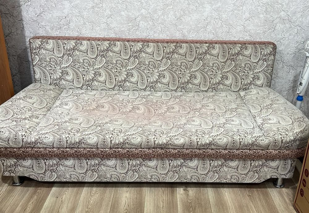 Продам диван и 2 кресла