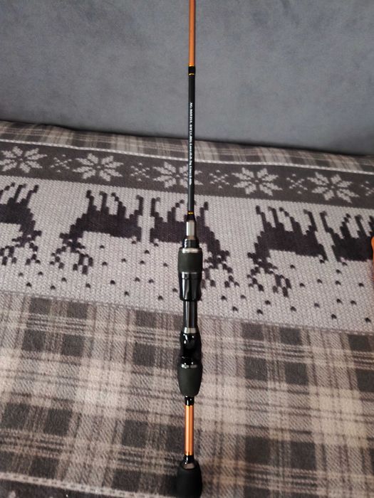 Vând combo spinning Baitcasting biban-clean