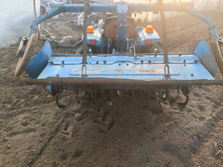 Tractoras 16cp 4*4Mitsubishi cu freza 1.25m 0762#293#120