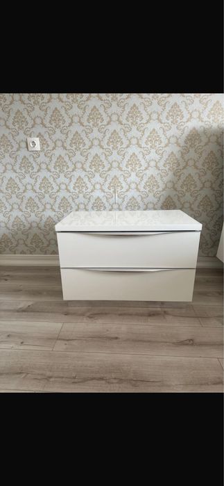 тумбочки для спальни