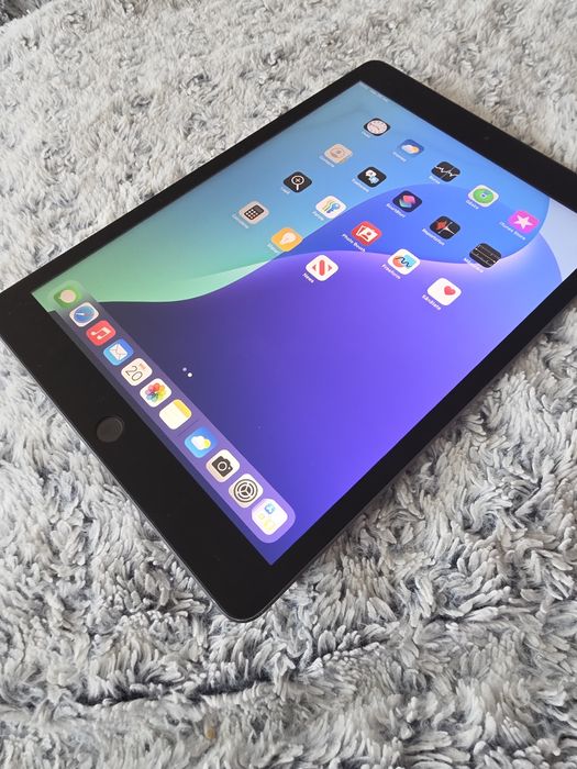 iPad 7 cu sim 32 gb