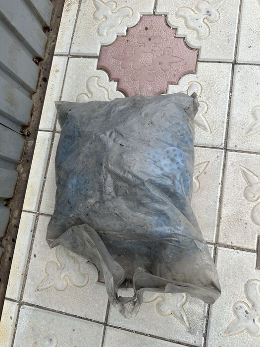 Отдам упаковку  дюбель-зонтов
