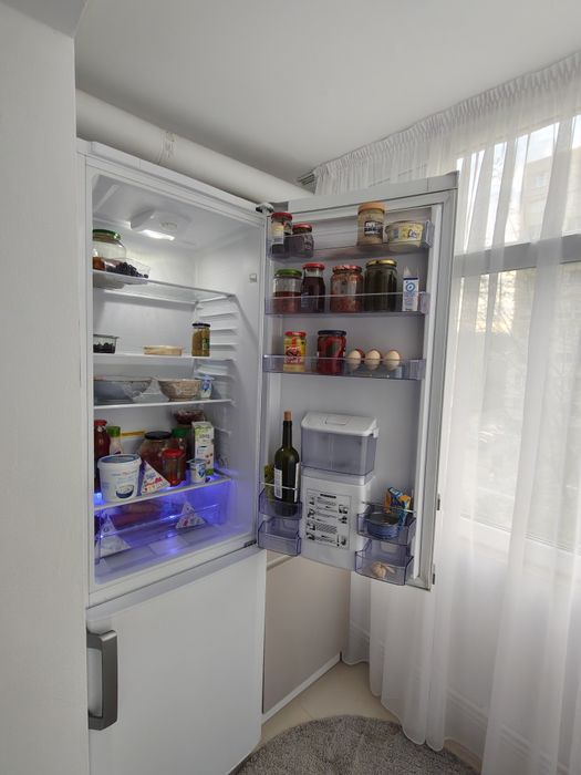 Combina frigorifica BEKO