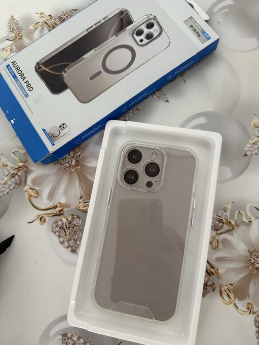Чехол оригинал на 16 pro