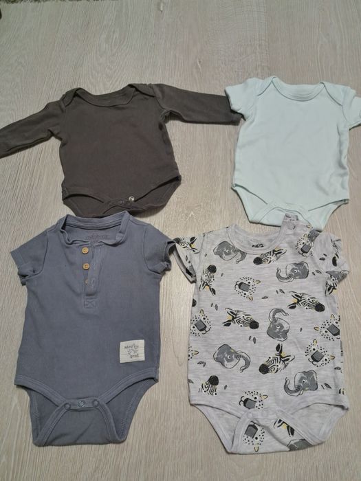 Set 4 body firma SoCute varsta 1-3 luni