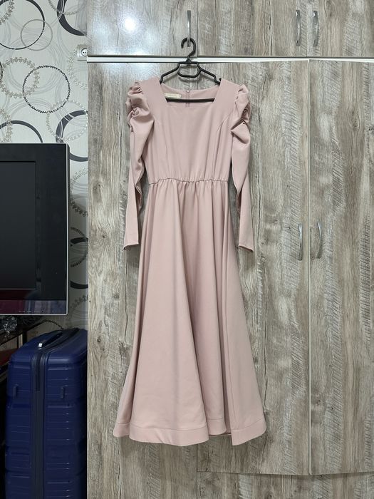 Вечерние платья