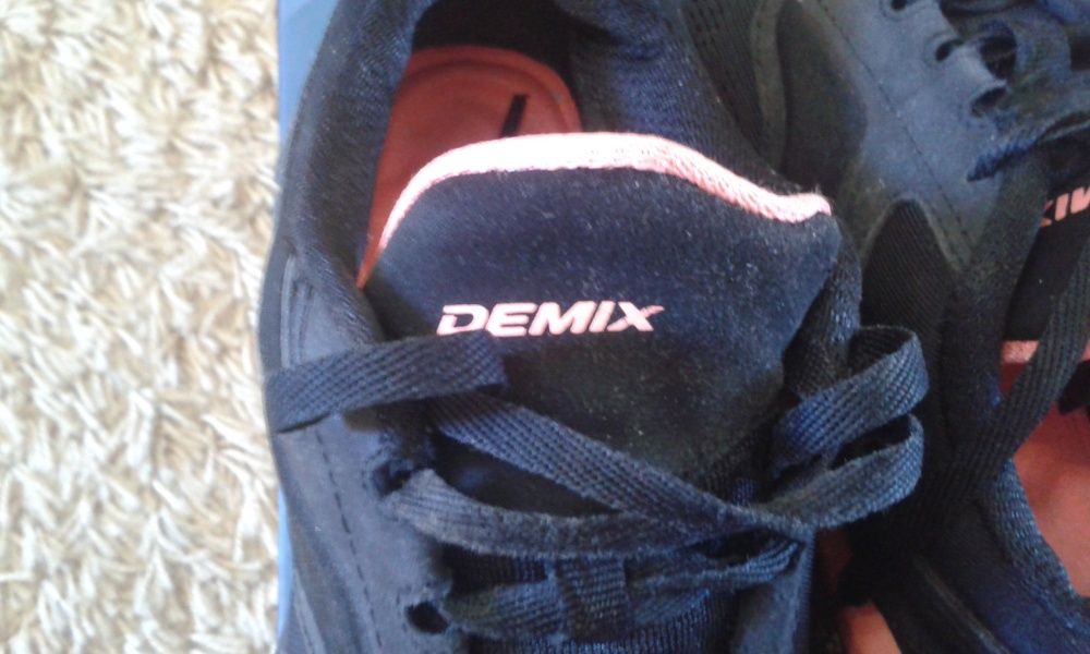 Кроссовки -DEMIX